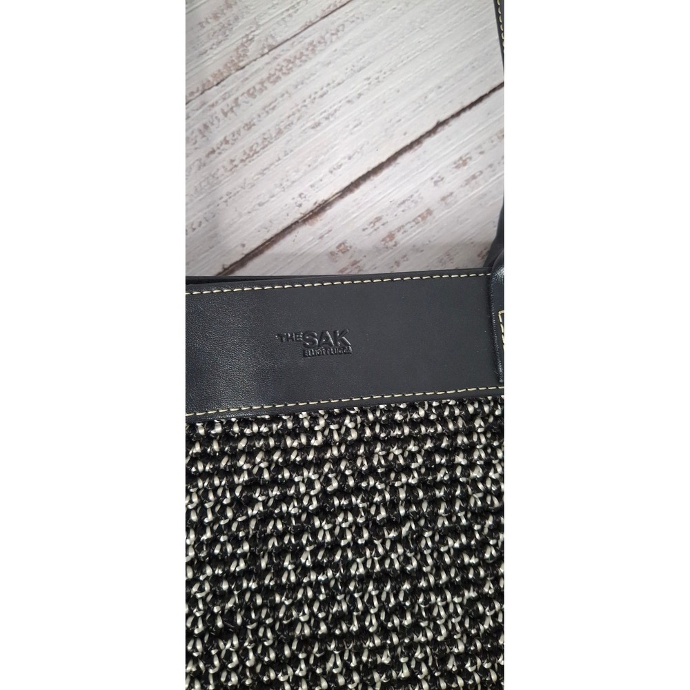 The Sak Elliott Lucca Black White Crochet Leather Trim Shoulder Bag Tote EUC - Picture 6 of 16